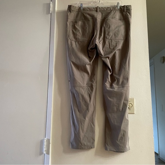 lululemon athletica Other - Lululemon Men's Tan Pants size 40